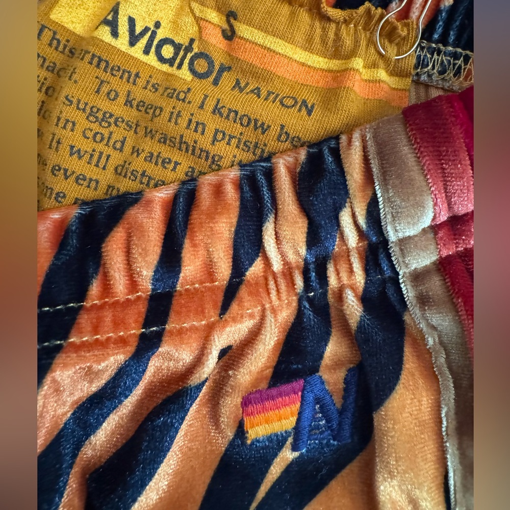Aviator Nation Tiger Velvet Pants Size S (New Never Worn) - Picture 2 of 6